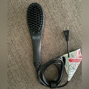 Foxybae Hair Straightening Brush